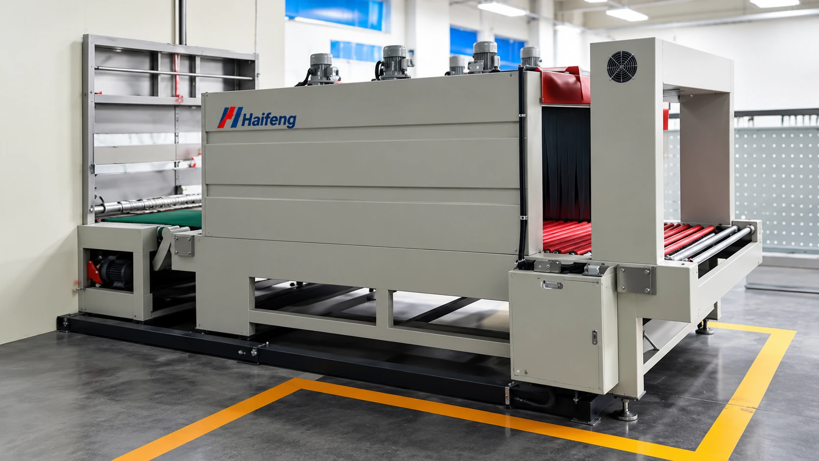 Sandwich panel production equipment illustration: enclosed conveyor unit